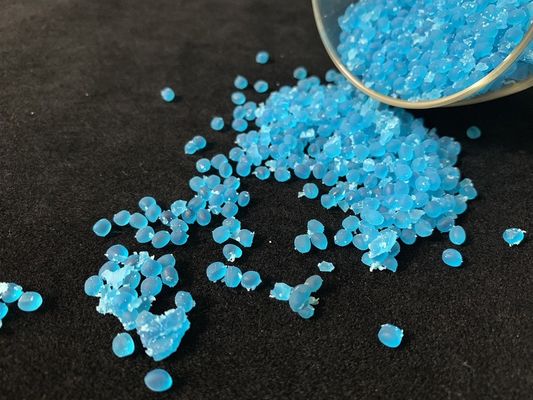 Outsoleは青く柔らかいポリ塩化ビニールの微粒の履物のサンダルを追い出す