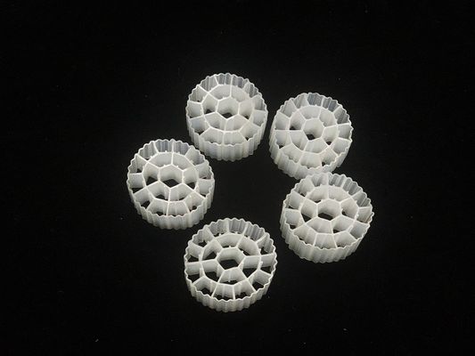 White 0.96g/Cm3 Moving Bed Bio Filter Media For Ras System