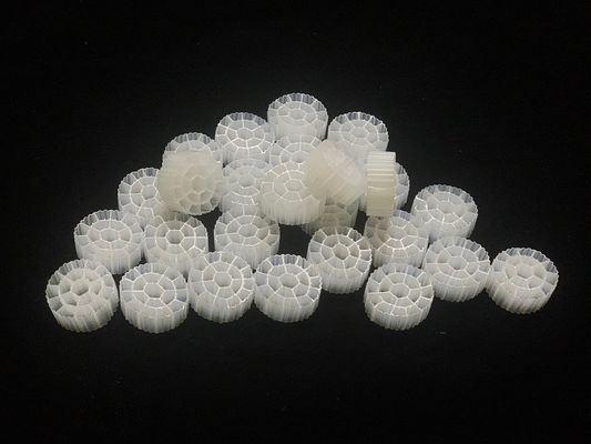White 0.96g/Cm3 Moving Bed Bio Filter Media For Ras System