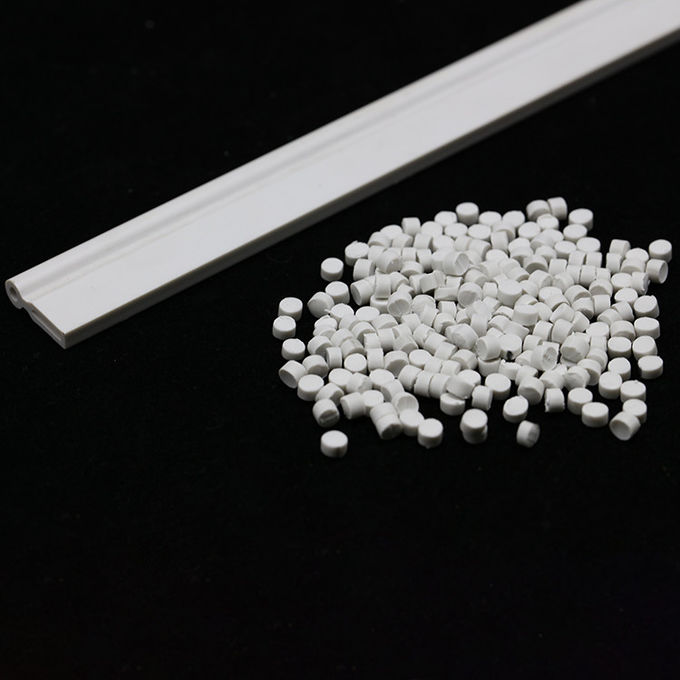 1.6g/cm3白いポリ塩化ビニールのプラスチック微粒はプロダクト突き出た 2