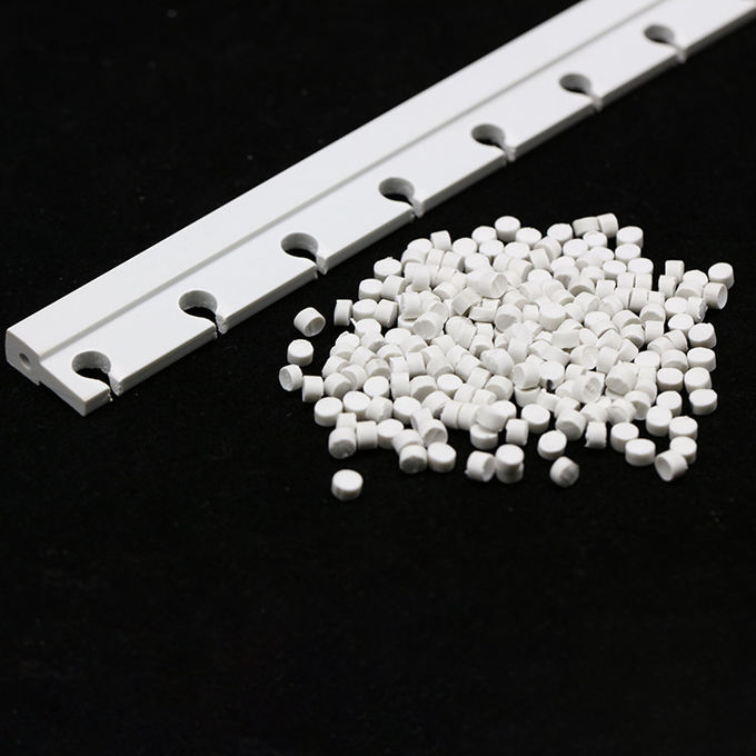堅い1.6g/Cm3ポリ塩化ビニールのプラスチック餌の放出のプロフィール 1