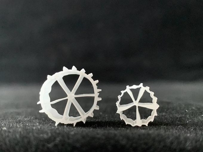 Y4 16X10mm 6部屋のアクアリウムの移動床フィルターRAS 1