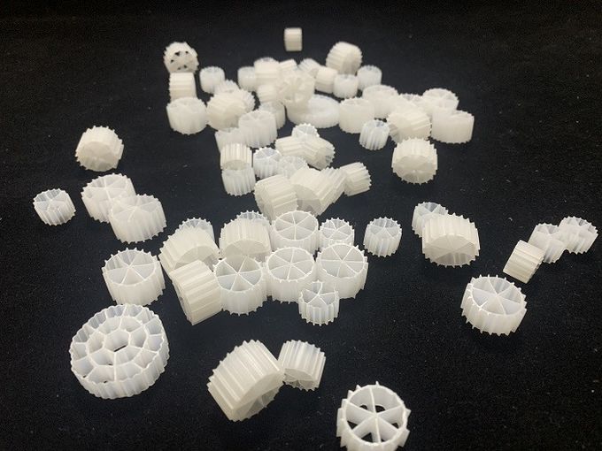 10X7mm MBBR Y3 K1生物フィルター媒体の池大きい表面積 1