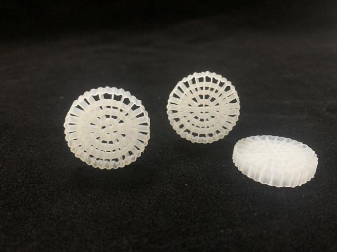 25X4 mm K5の浮遊ビード フィルター媒体のKoiの池のアクアリウム 1