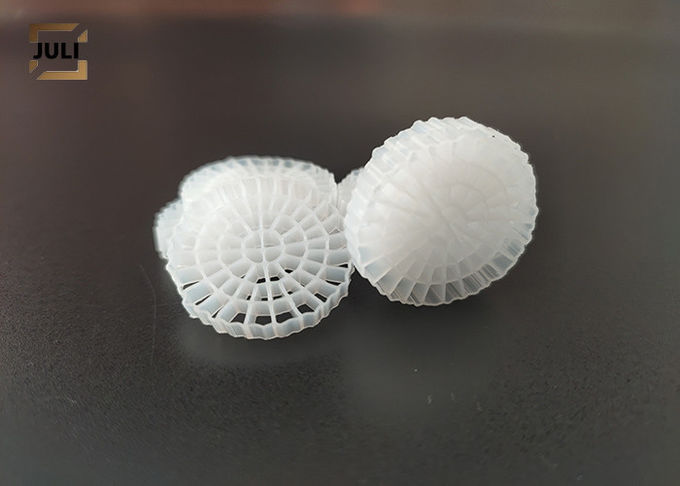 プラスチック アクアリウムのバージンのHDPE生物的フィルター媒体の低負荷の消費 1